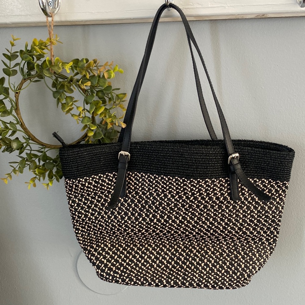 Purse - Picture 2 of 5